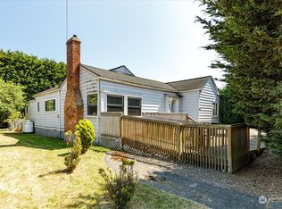 307 S Main St, Coupeville, WA