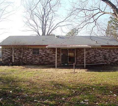 2nd image of 1316 E Side Dr