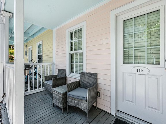 2nd image of 620 Thomas St APT 149