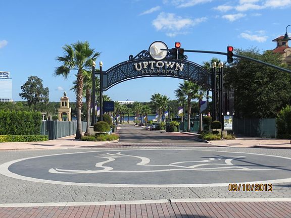next to uptown Altamonte