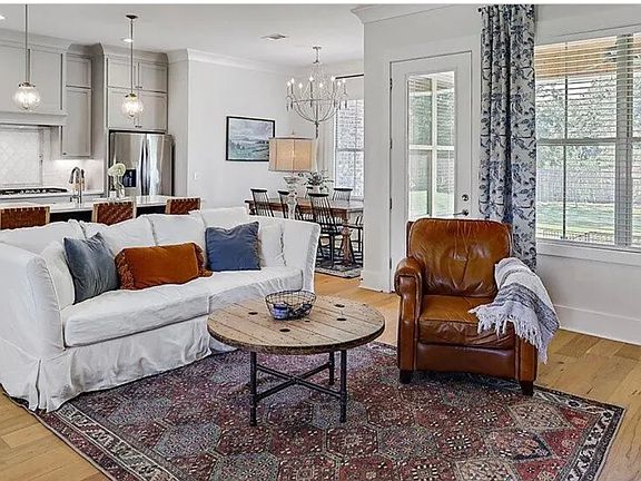 open concept kitchen/living/dining rooms