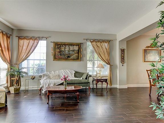 5th image of 2226 Highland Woods Dr
