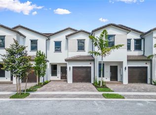(Undisclosed Address), Pembroke Pines, FL 33027
