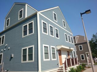 875 Adams St, Dorchester, MA 02124