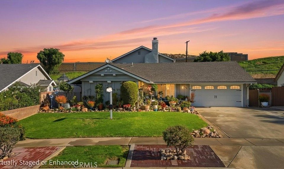 1st image of 515 Newhall Dr