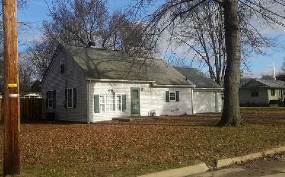 2nd image of 741 E Cassell Ave