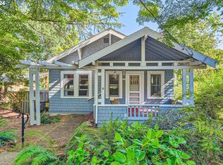 1217 SW Hume St, Portland, OR 97219