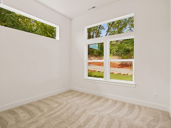 5th image of 6884 Forest Ridge Dr
