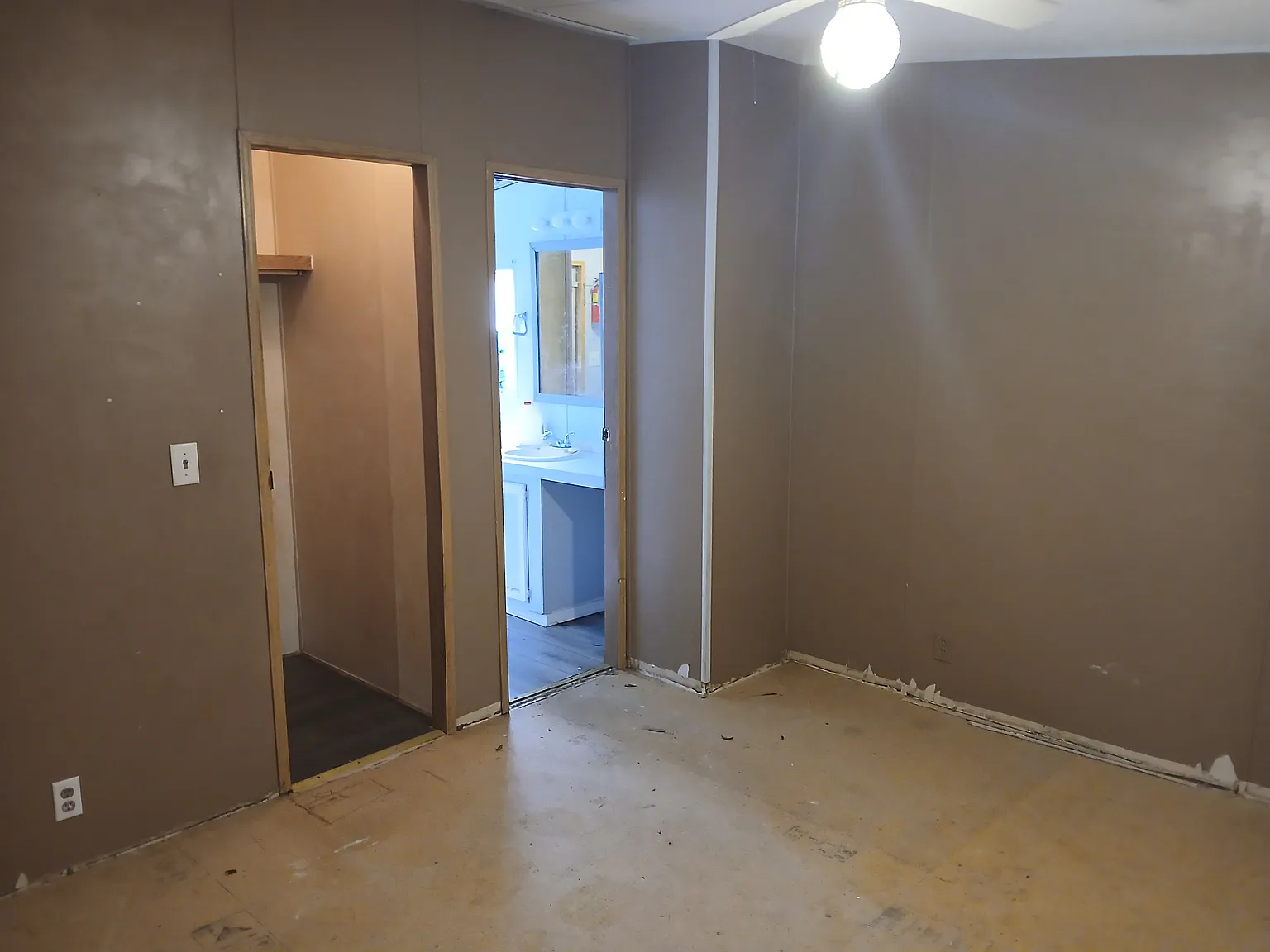 2 bed, 960 sqft, $1,175 — Photo 4