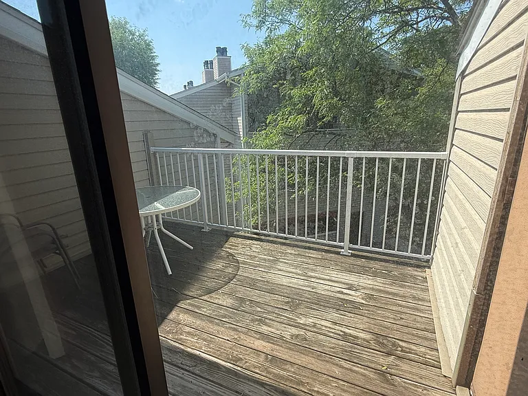 350 Shelard Pkwy #304 — Photo 4