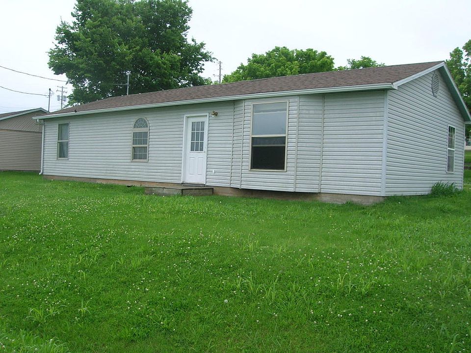 2nd image of 204 Spring St