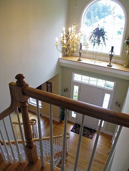 4th image of 18 BIRCH HILL Road
