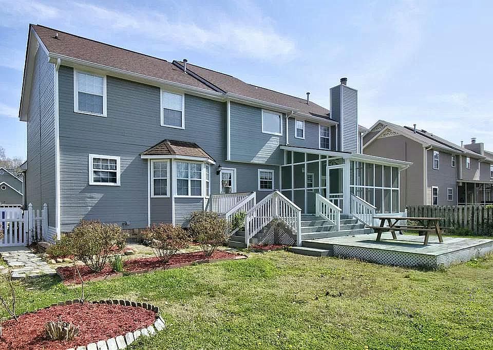 1st image of 1620 Brook Manor Dr #Hixs0n