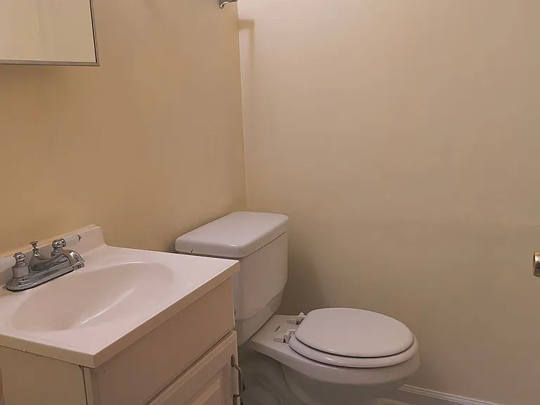 1851 & 1853 Cromwell Dr #2 — Photo 15