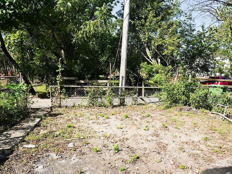 4904 Queensberry Ave — Photo 17