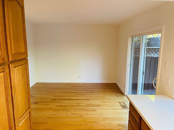 5th image of 22578 Lazy Oak Ct