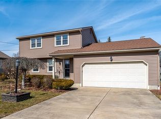 4566 Sheffield Dr, Youngstown, OH