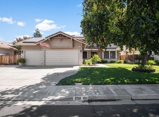 200 Avocado Pl, Brentwood, CA