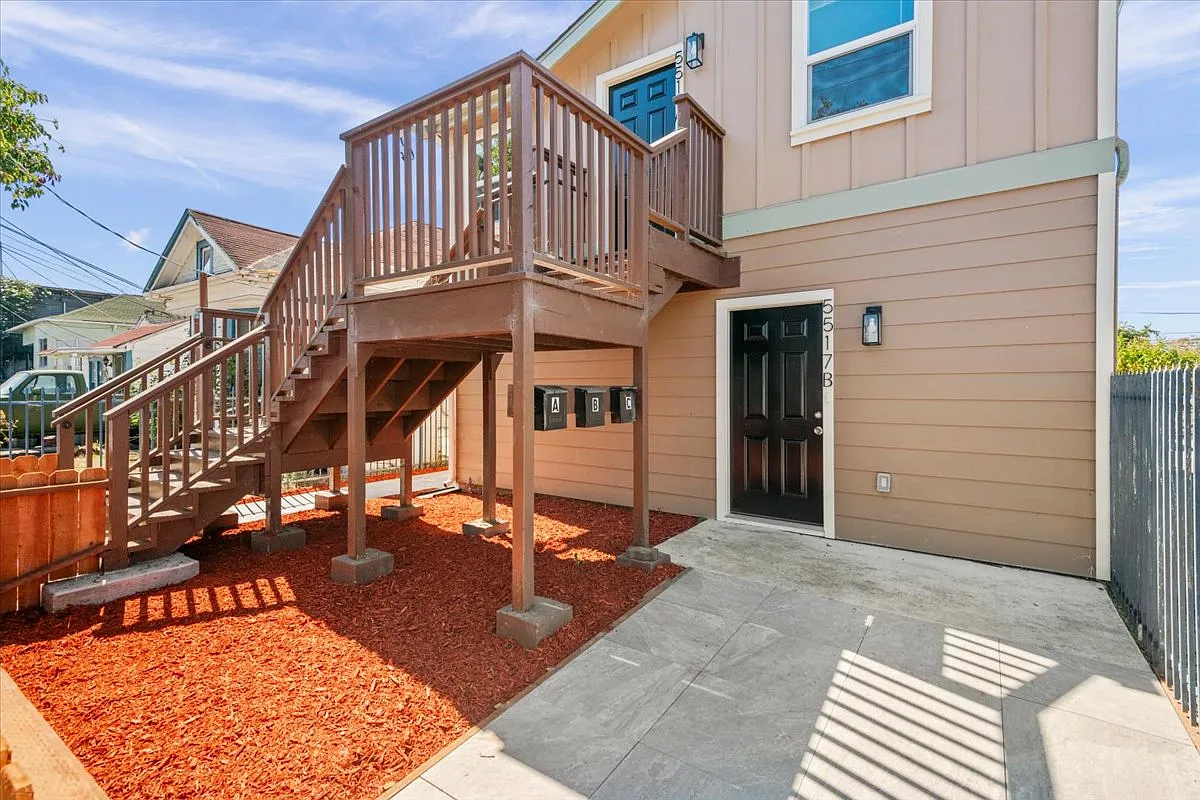 2 bed, 800 sqft, $2,995 — Photo 4