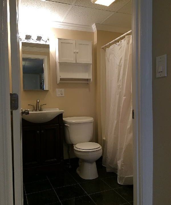 2nd image of 206 Falcon St