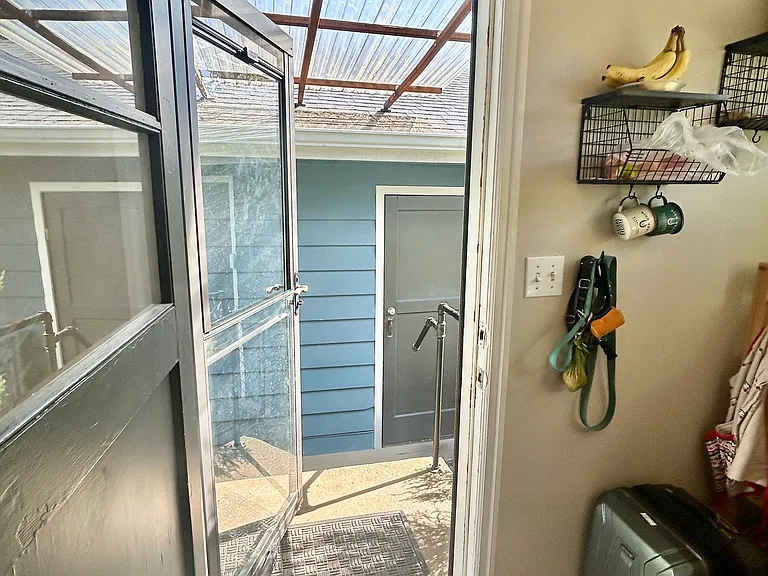 8616 SE Raymond Ct — Photo 16