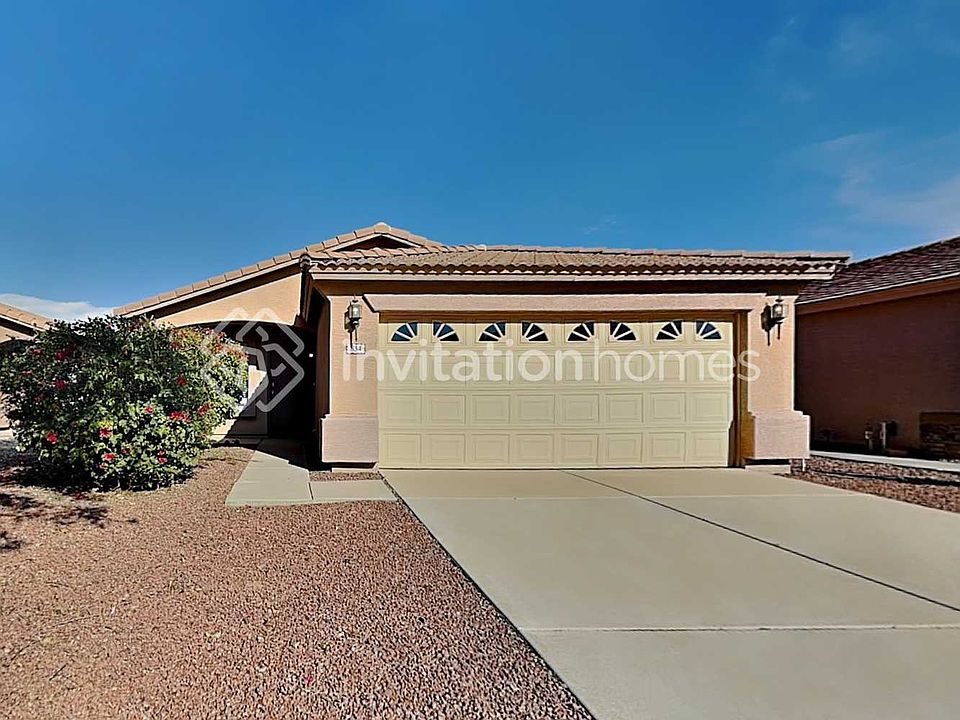1st image of 834 E Impreria St