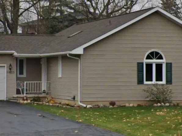 11625 Hawthorne Glen Dr, Grand Blanc, MI 48439