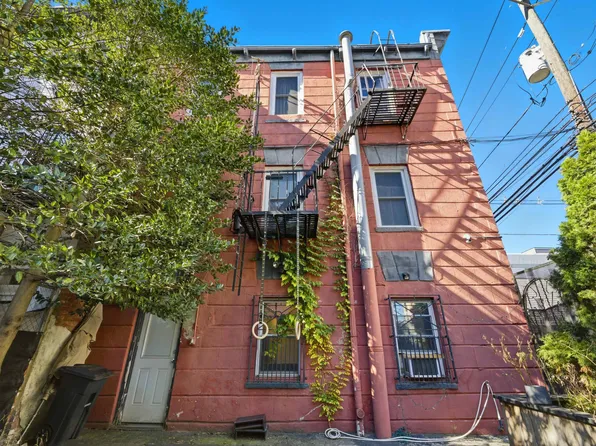 158 New York Avenue image 14 of 15