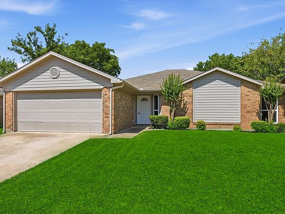 2nd image of 7913 Pebblebrook Dr