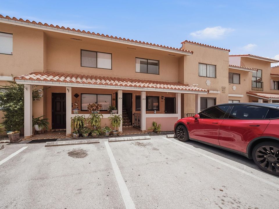 1st image of 2710 W 60th Place #205