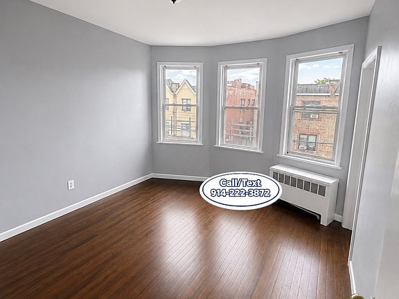 3rd image of 152 Ridge Ave #3R