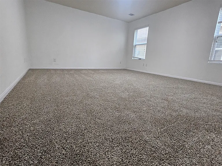 9938 Swallow Dr — Photo 11