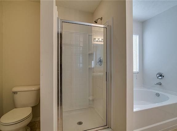 2nd image of 3156 Bridgepoint Dr
