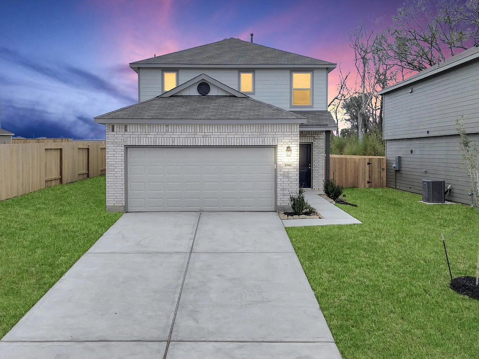 3 bed, 2.5 bath, 1649 sqft, $2,150 — Photo 2