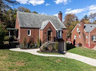 5818 Keystone Dr, Bethel Park, PA