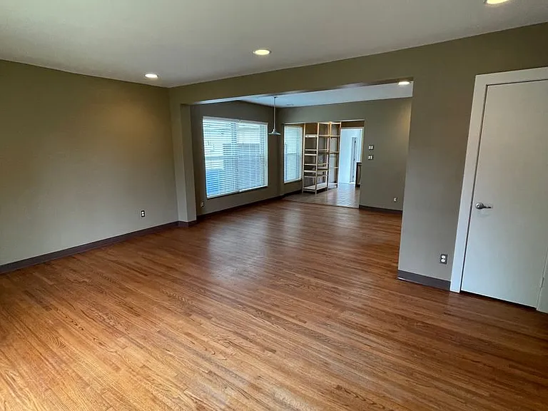 2257 S Florence Ave — Photo 3