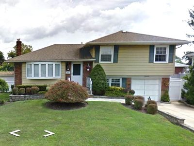 7 Melody Drive, Farmingdale, NY, 11735