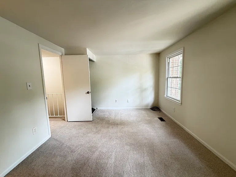 20503 Strath Haven Dr — Photo 15
