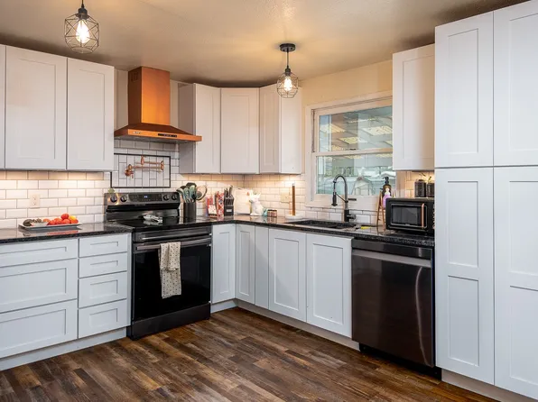 403 S Oak St, Townsend, MT 59644