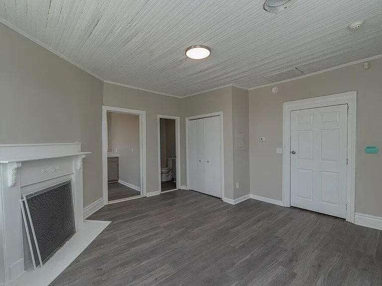 2158 Broad St #C — Photo 6