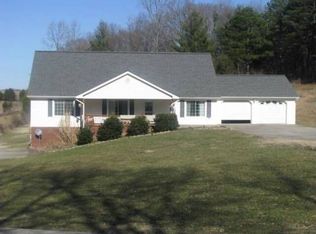 210 Lee Shelton Ln, Afton, TN 37616