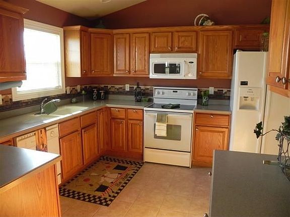 5th image of 1846 Deerfield Dr