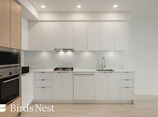 537 Cottonwood Ave #2006, Coquitlam, BC V3J 0S4