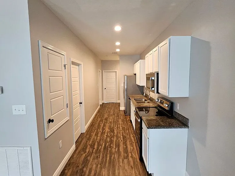 207 Lacey Eden Ln — Photo 18