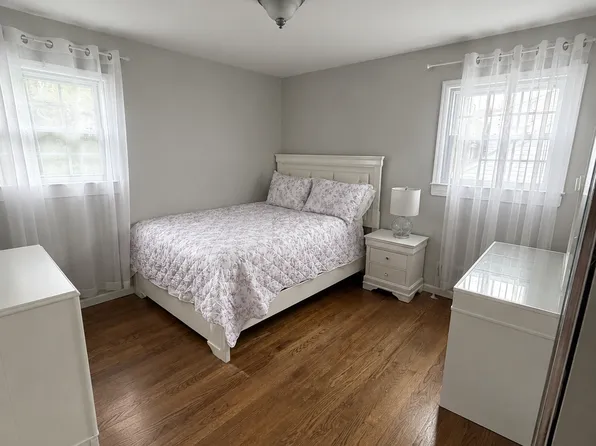 100 Leonardine Ave, South River, NJ 08882