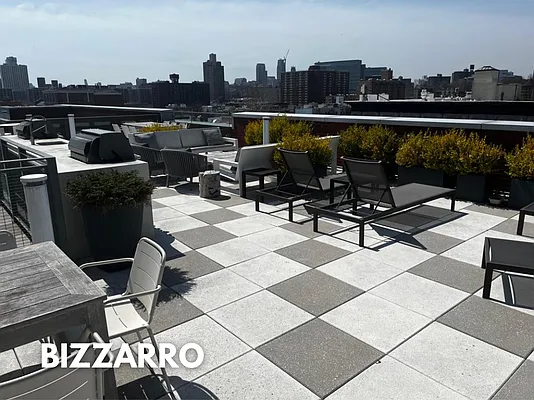 Rented by Bizzarro Agency | media 24