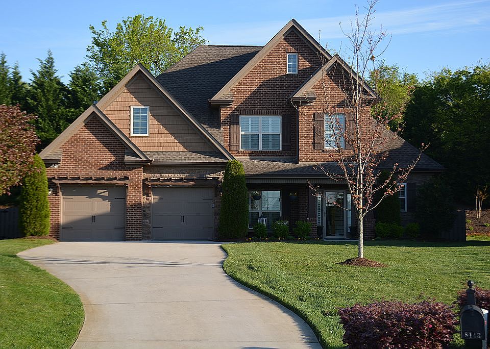 8143 Crimson Tree Ln