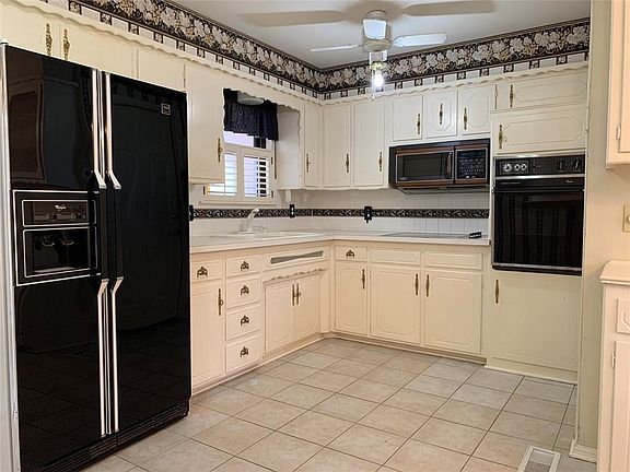 5th image of 1113 SW 67th Pl