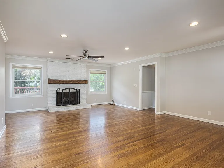 5235 Kincannon Dr — Photo 9