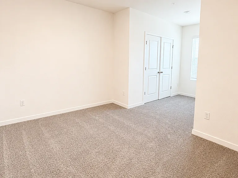 3396 Chroma St — Photo 5